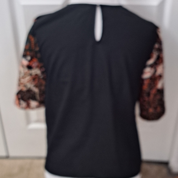 Wayf Floral & Paisley Side Slit Blouse  Size M - Picture 3 of 13